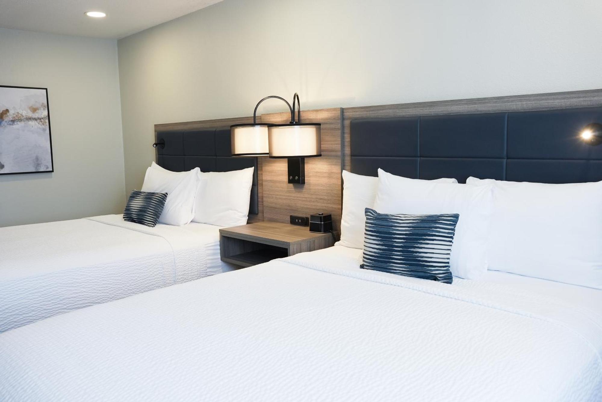 Wyndham Dfw Airport Hotel Irving Exterior photo